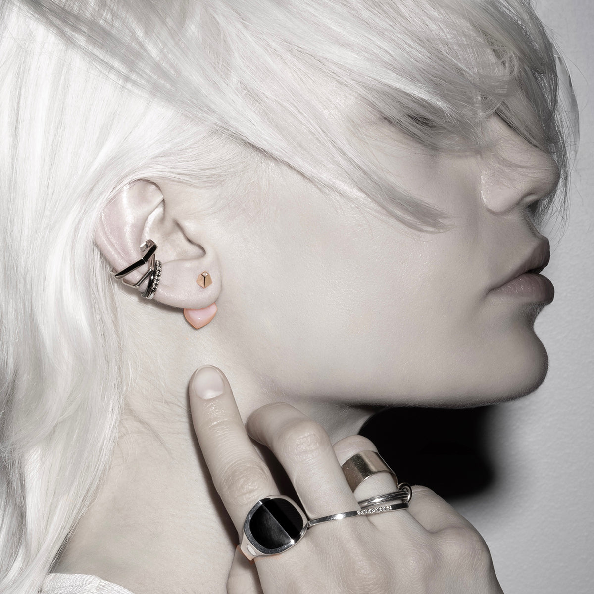 SAKURA MICRO ピアス