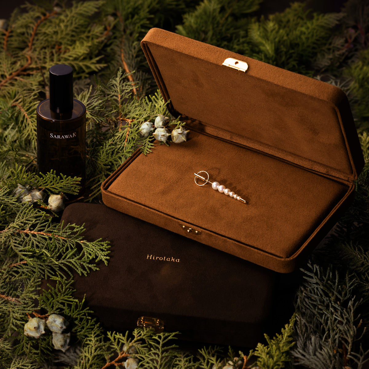 2025 LIMITED EDITION【HOLIDAY COFFRET】 PUNCTURE バック スピア アコヤパール ピアス