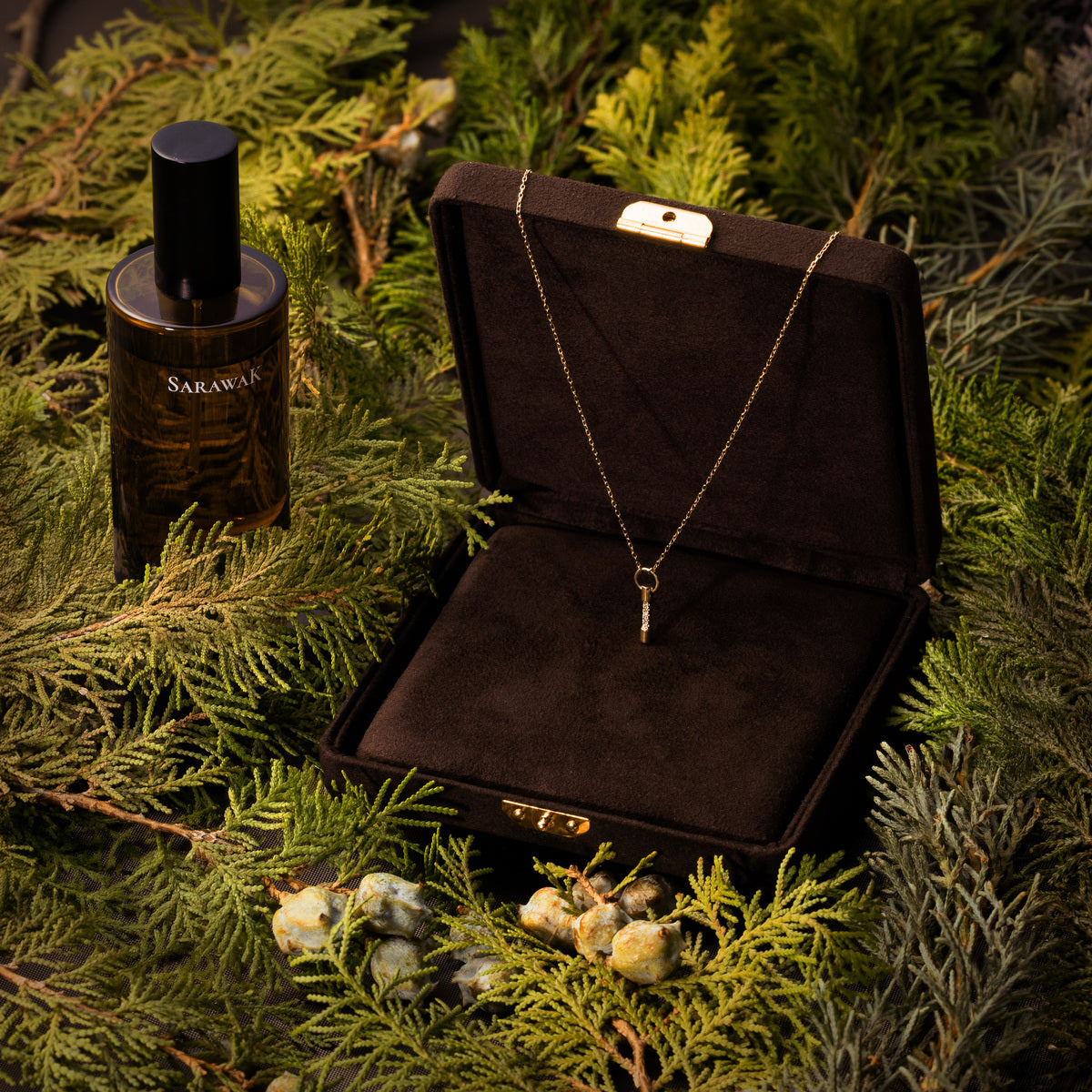 2025 LIMITED EDITION【HOLIDAY COFFRET】PUNCTURE ダイヤモンド ネックレス