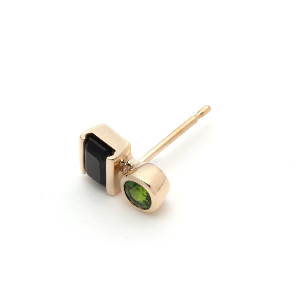 Bird of Paradise オニキス & クロムダイオプサイド スタッドピアス
